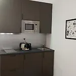 View 4 *